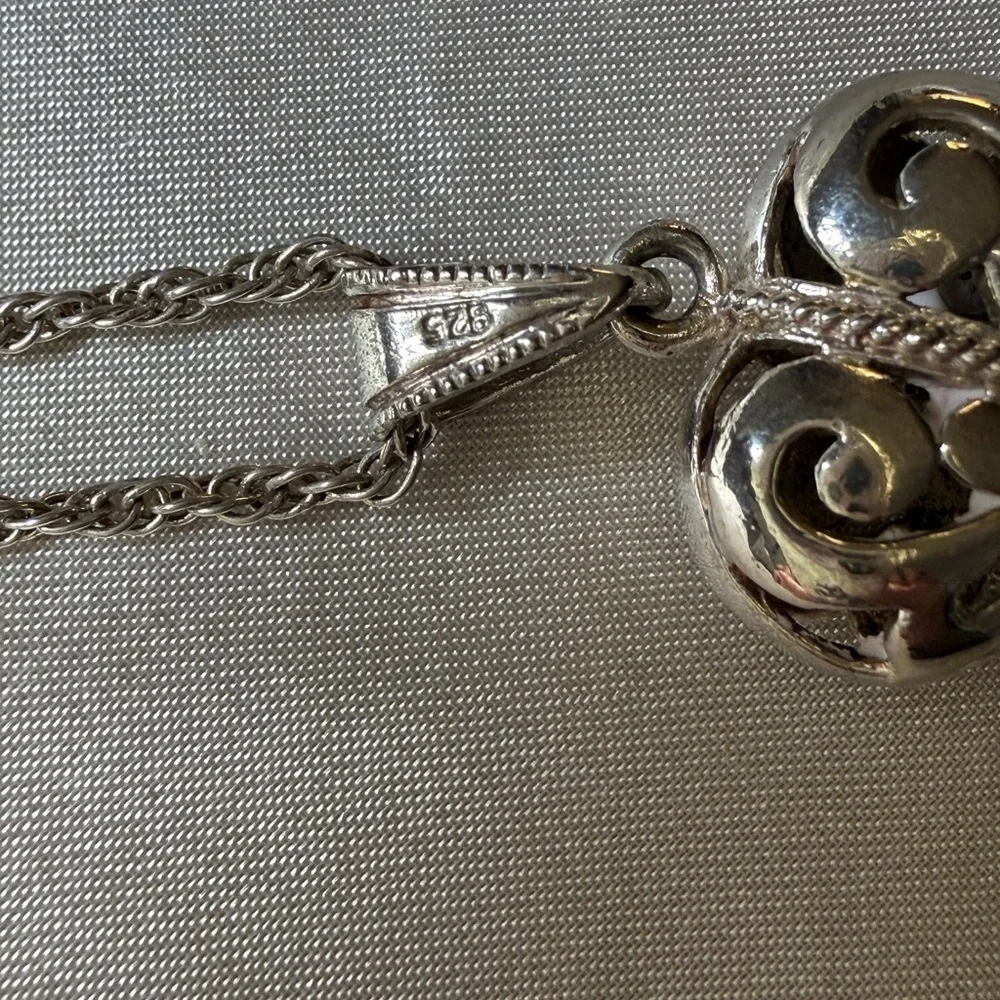 Heart scroll sterling silver puff heart 925 vintage w/ neck sterling 7.74 grams‌ - Picture 7 of 7
